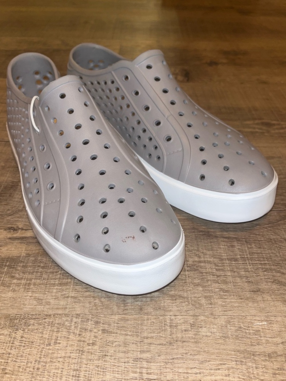 Crane Men’s Lightweight Gray Slip On Shoes Size 7/8 Outdoor Water Comfort NWT